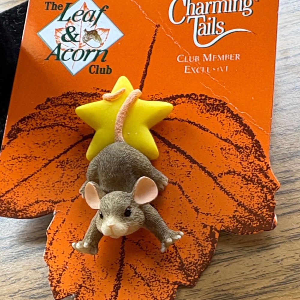 Charming Tails Mouse Brooch with Yellow Star